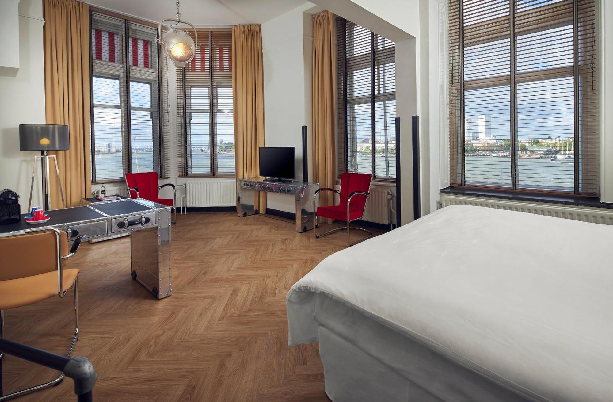 New York By Westcord Hotel Róterdam